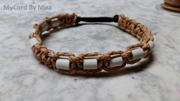 EM-Keramik Halsband  Bolo-Lederumflechtung